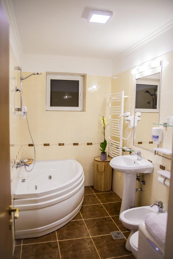 Business Class Apartment Cluj-Napoca Luaran gambar